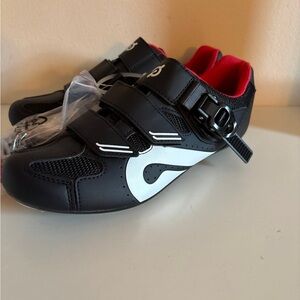 Peloton Cycling Shoes 8.5NEW